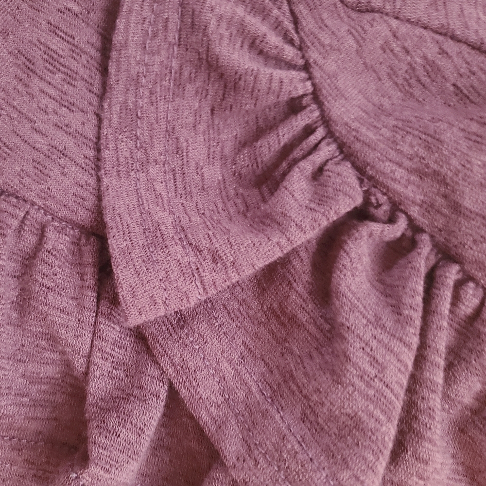 🆕️ Listicle Ruffle Top | Purple - Picture 4 of 6